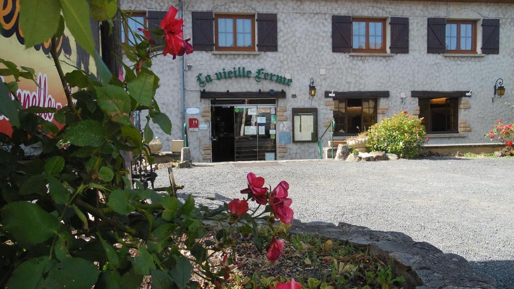 Les Ancizes-Comps Hotel | La Vieille Ferme