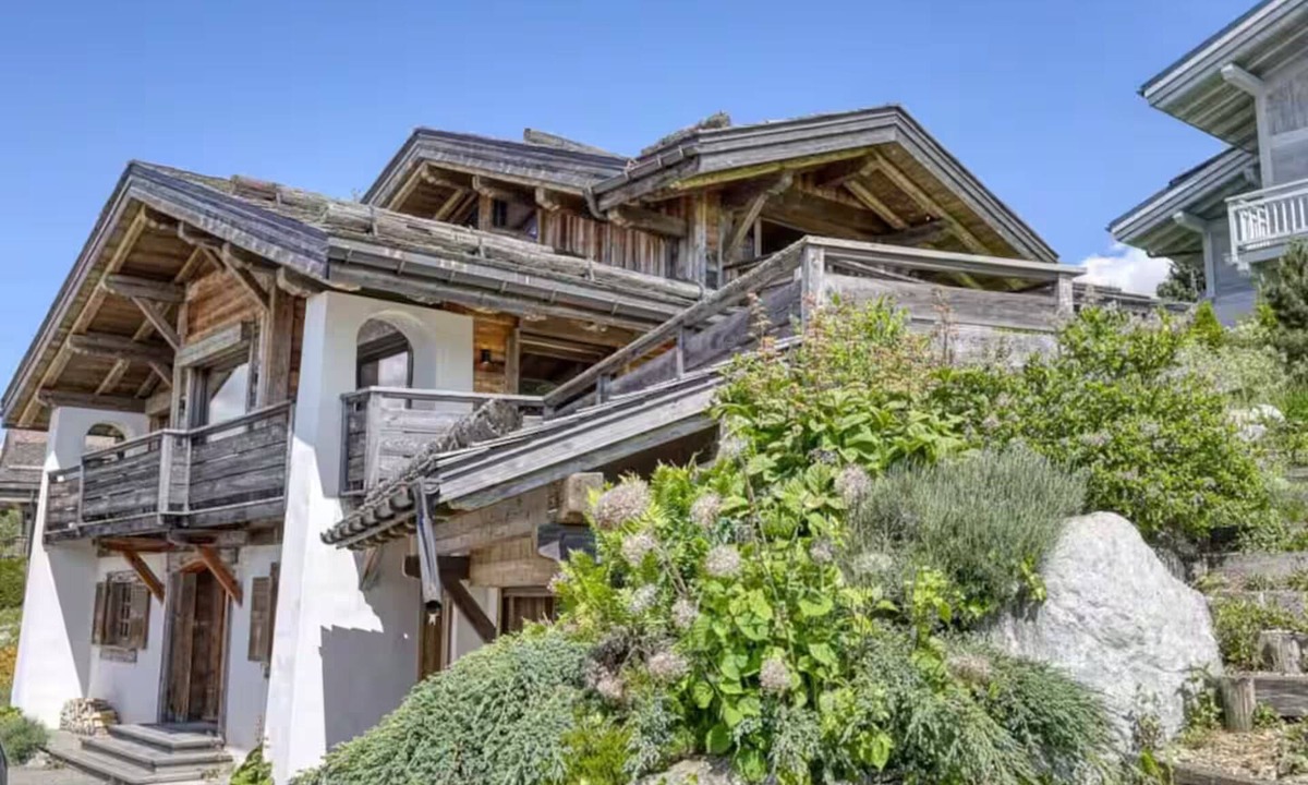 Combloux Ski Chalet | Large Chalet - Panoramic Views - Megeve/Combloux