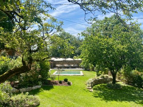 Saint-Rabier Bed & Breakfast | Le Boudoir proche Montignac, Hautefort