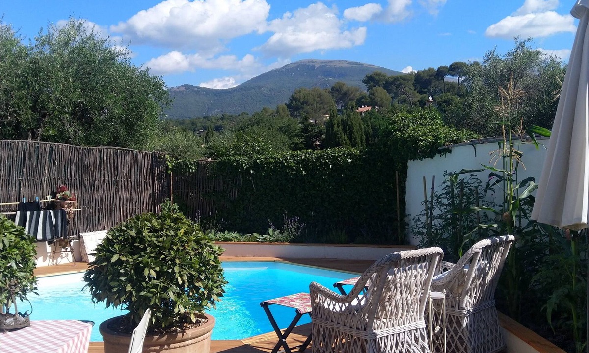 Le Collet Apartment | Le Cochon Heureux - Romantic apartment for two