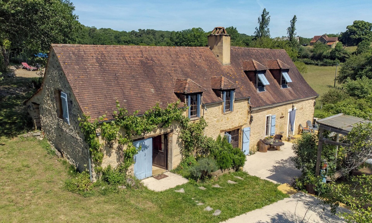 Saint-Pompont House | Le Mouton qui Rit, renovated historical farmhouse with pool and stunning view