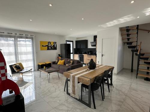 Douvaine Apartment | Le Refuge du Léman, Duplex neuf de 80m 2, à 10 minutes de Geneve pour 1 à 6 personnes