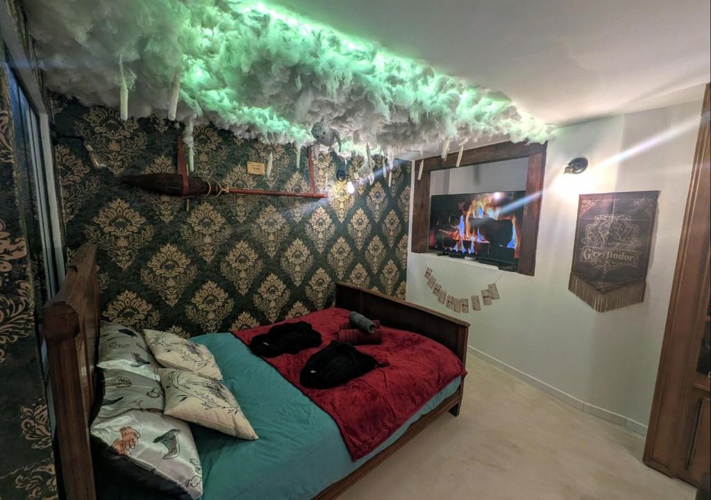 Caumont-sur-Durance Apartment | Le Repaire du Sorcier
