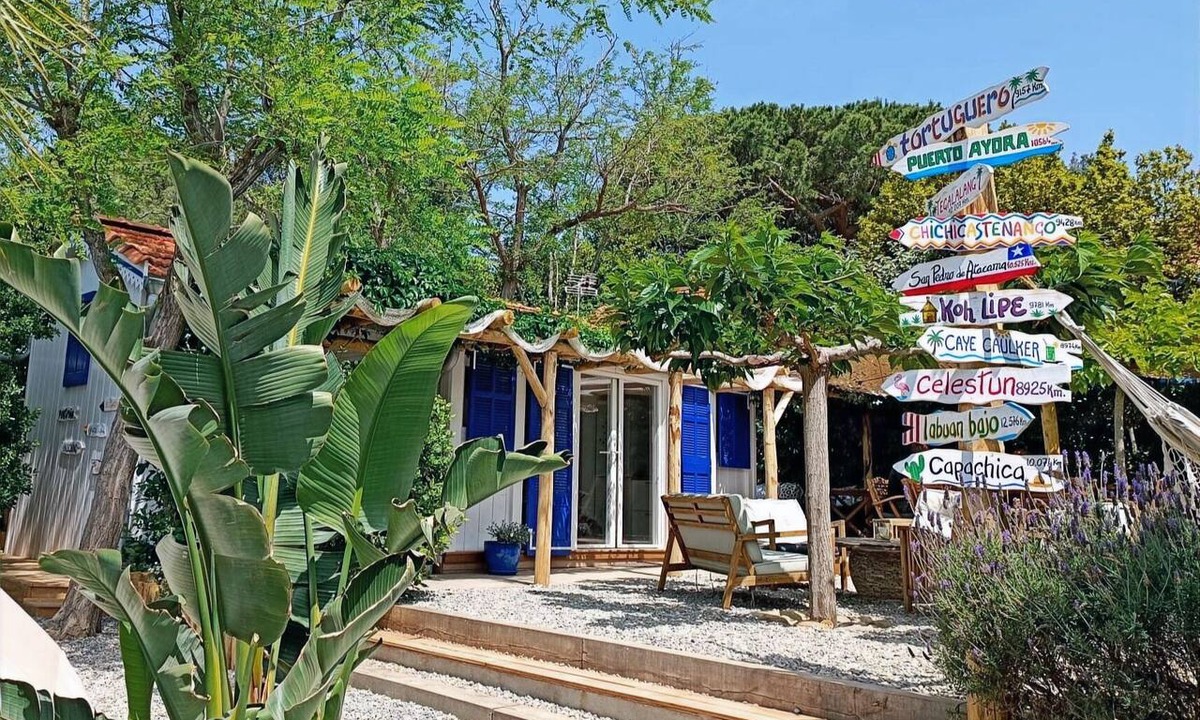 Les Sablettes House | Lou Miou's Bohemian Cabin Right on the Water