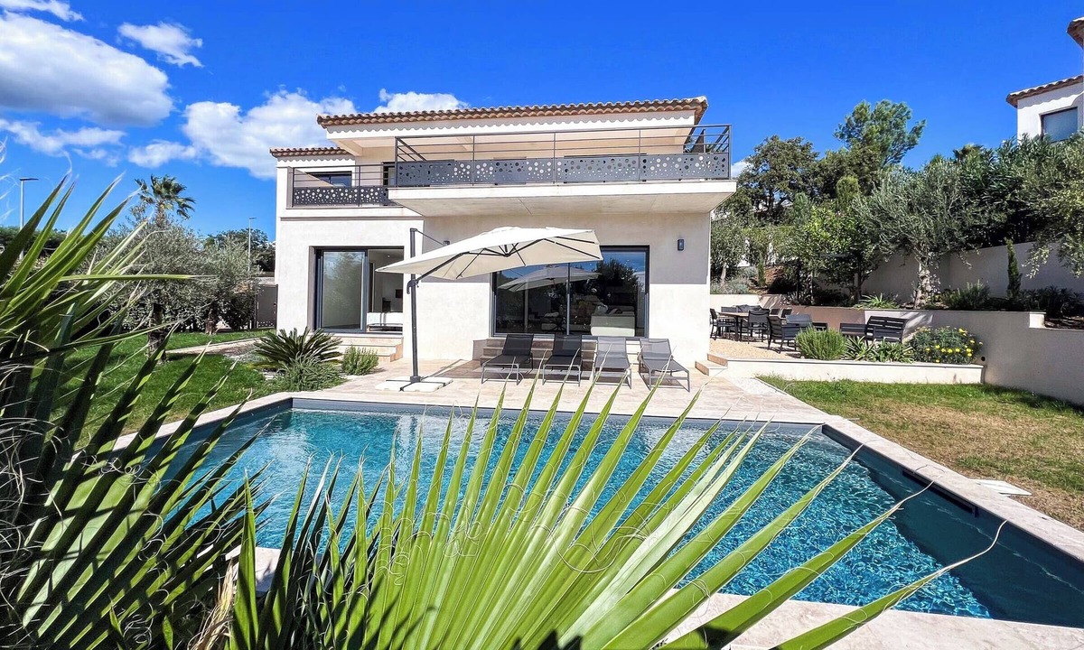 La Nartelle Villa | Lovely new built property in Ste. Maxime, close to the golf course and the beach