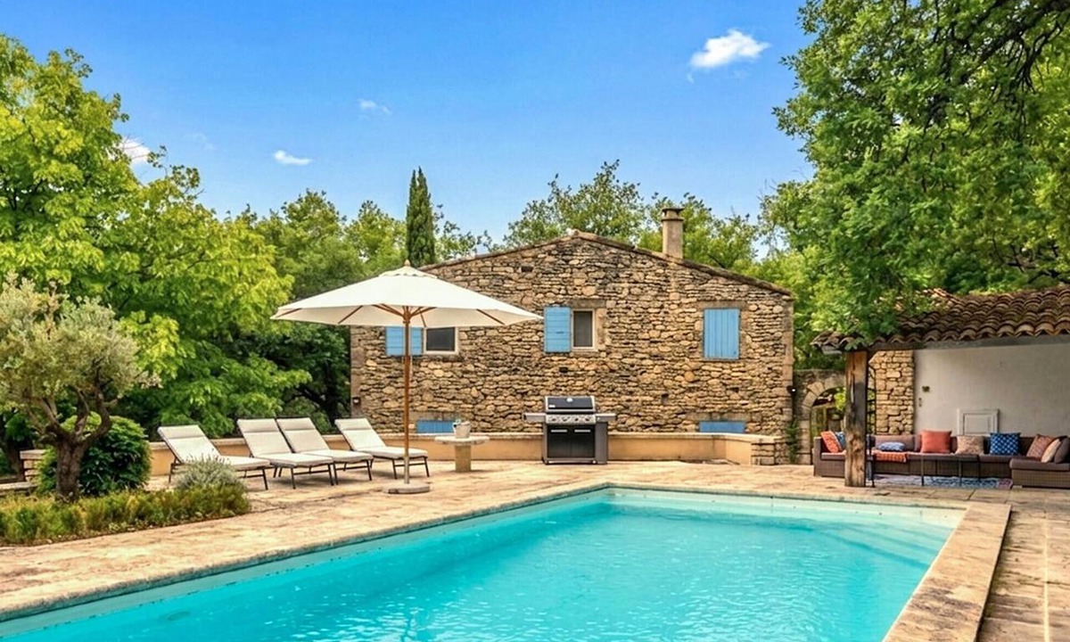Goult House | Luxurious home in Goult