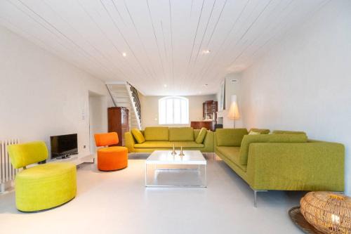 La Flotte Villa | Maison de village rénovée avec piscine