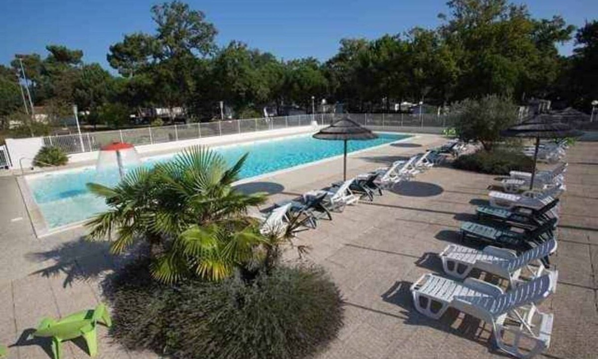 La Tremblade House | Mobile home with air conditioning near the ocean and plenty of places to explore