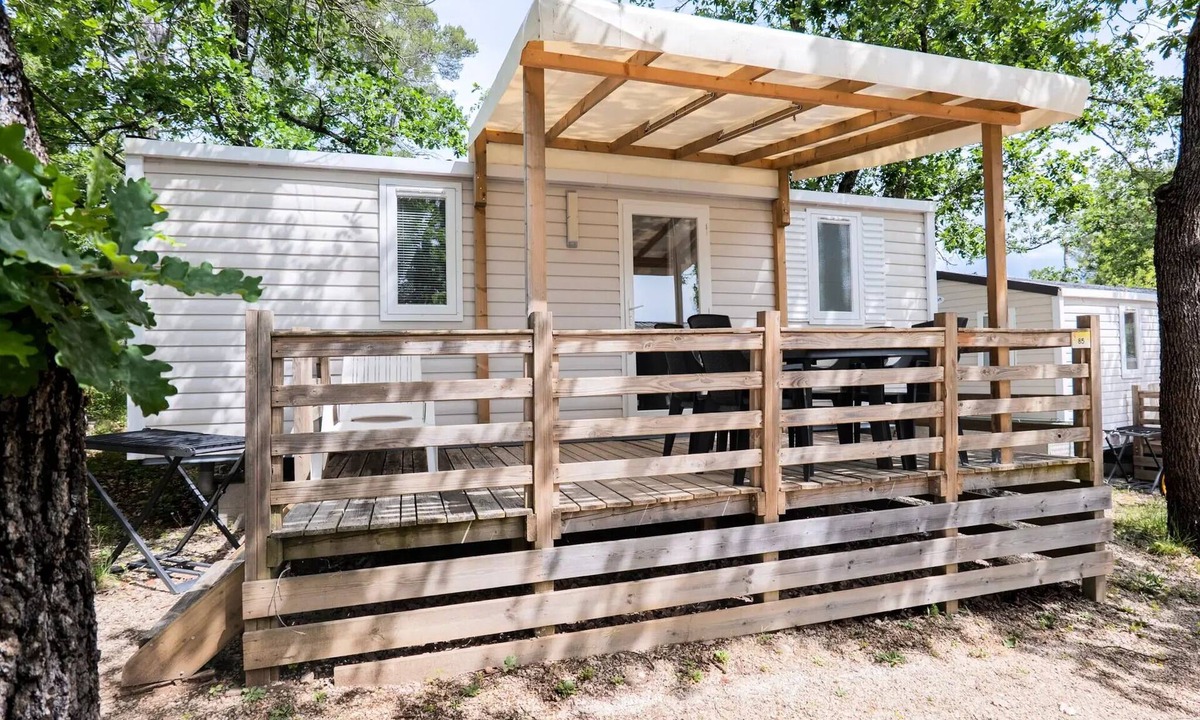 Saint-Paul-en-Foret House | Mobilhome Confort 29m² - 2 adults and 3 children air-conditioned 5 persons