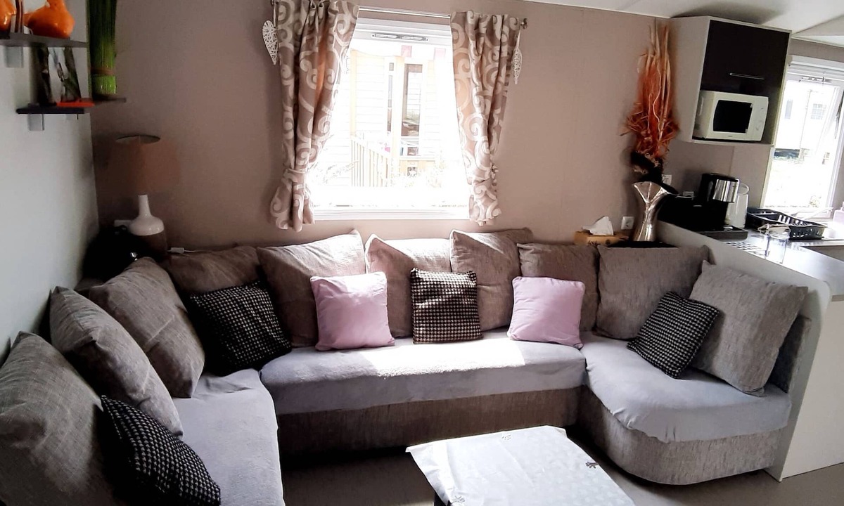 Onzain House | Mobilhome INTUITION pond view, 4 *, near Beauval Zoo and Loire castles