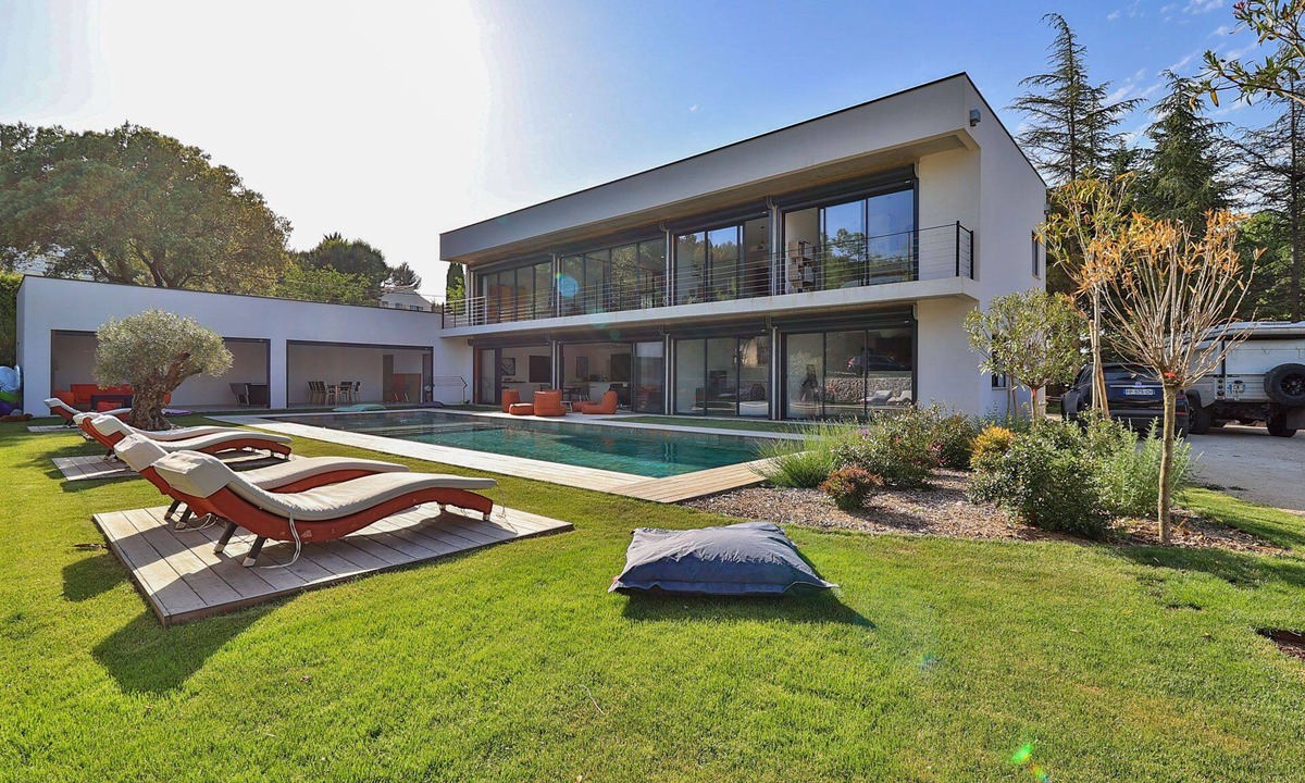 Cabries Villa | Modern 4-bedroom villa with private pool