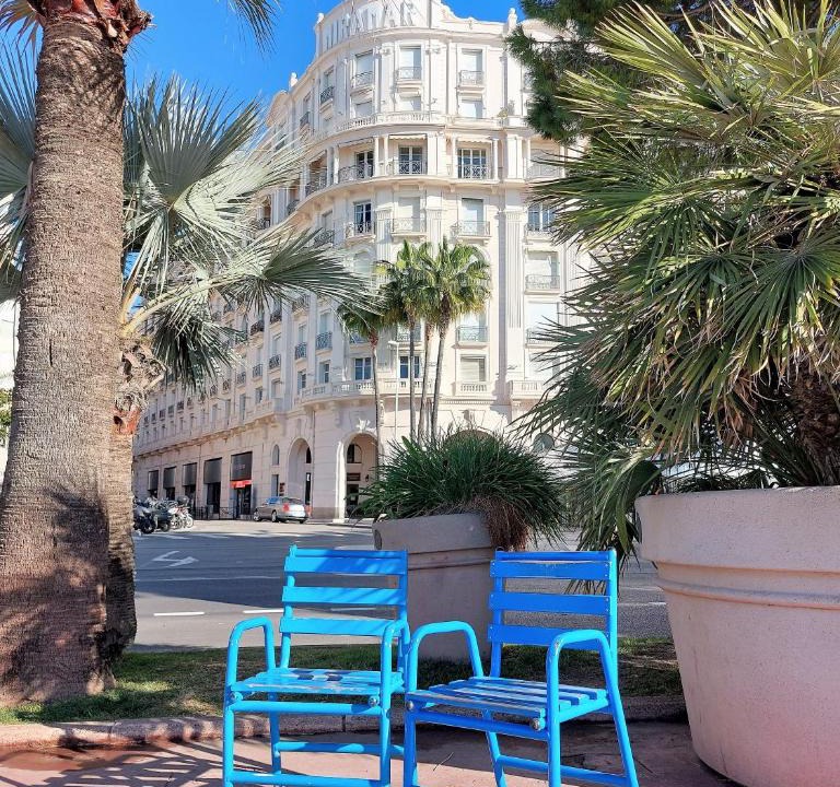 Cannes City Centre Apartment | Palais Miramar - Cannes Croisette - Across the Beach - Next to Carlton Hotel