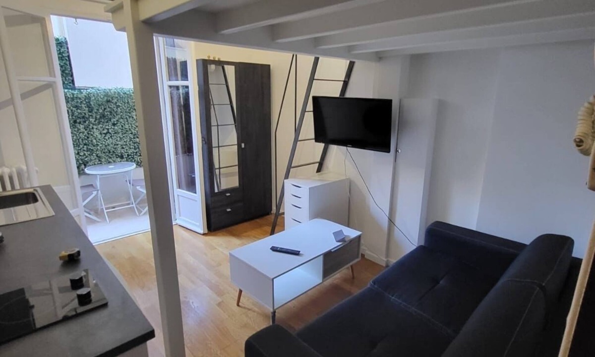 Saint Philippe Apartment | Pleasant, quiet studio apartment
