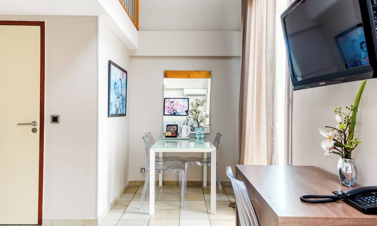 Juan-les-Pins Apartment | Résidence La Villa d'Elsa