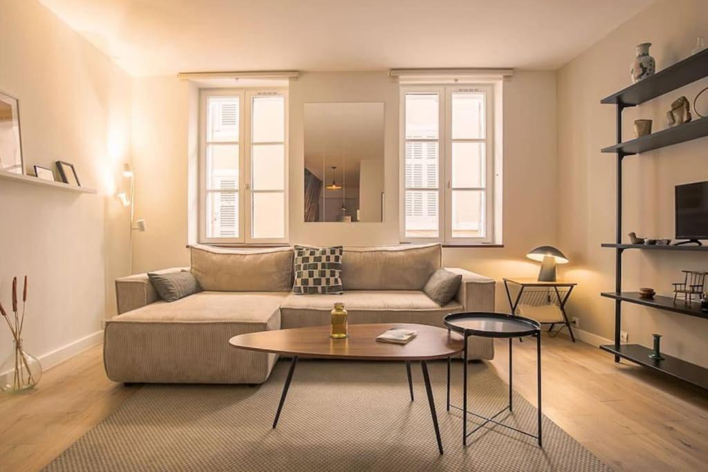 Quartier du Panier Apartment | Rare Appart 2 chambres en duplex design au Panier