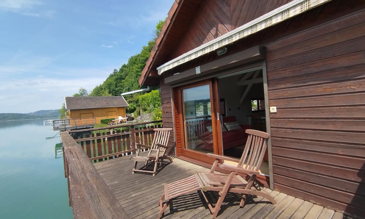 Aiguebelette-le-Lac Ski Chalet | Rare petit chalet sur le lac, barque à rames, clim