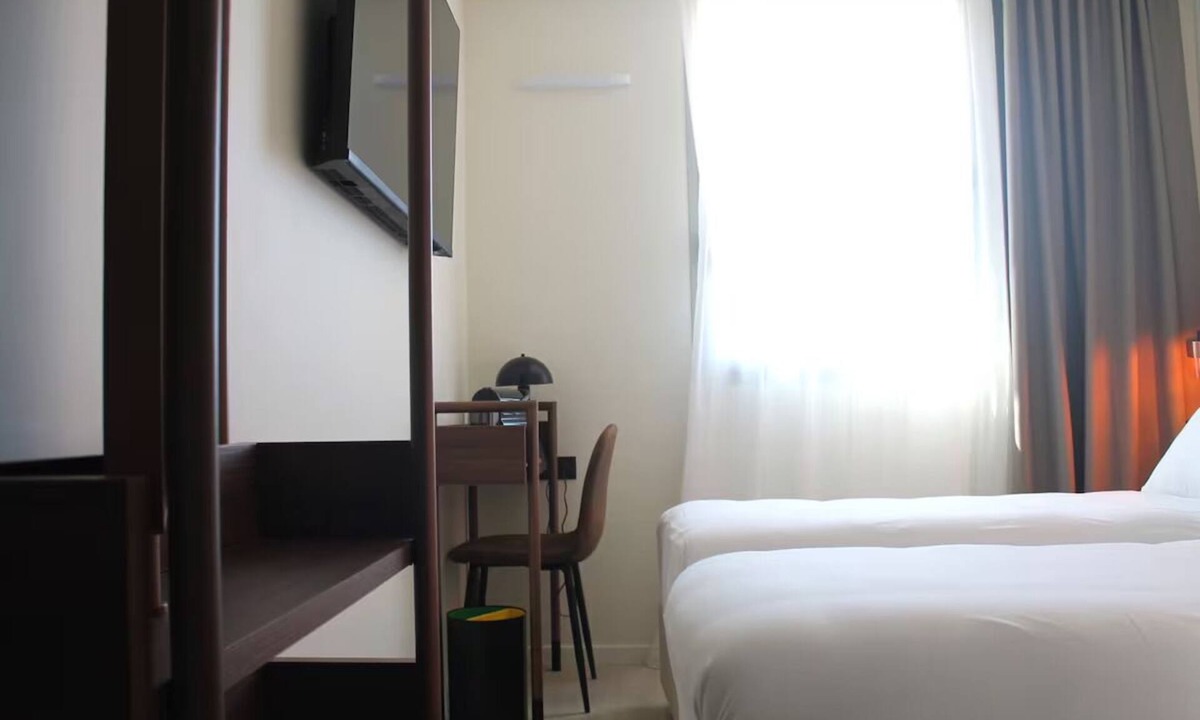 Signes Hotel | Relaxing Twin Stay Near Bandol Wine Estates with Seasonal Pool and Parking