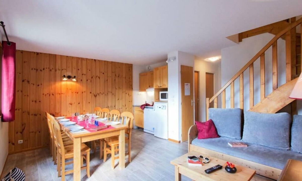 Saint-Etienne-en-Devoluy Ski Chalet | Residence Odalys L'Orée des Pistes **** - Semi-Detached Chalet 3 Rooms 6 People
