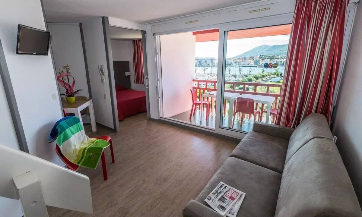 Hendaye Apartment | Residence Mer & Golf Sokoburu* - 3 Room Duplex 6 People - Harbor/Pool Side