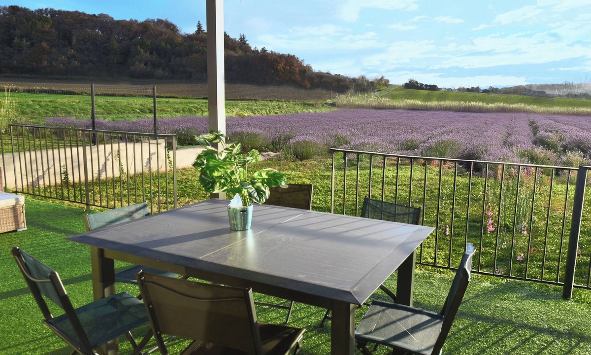 Savasse House | Spacious House | Ideal for Families & Friends | Montélimar