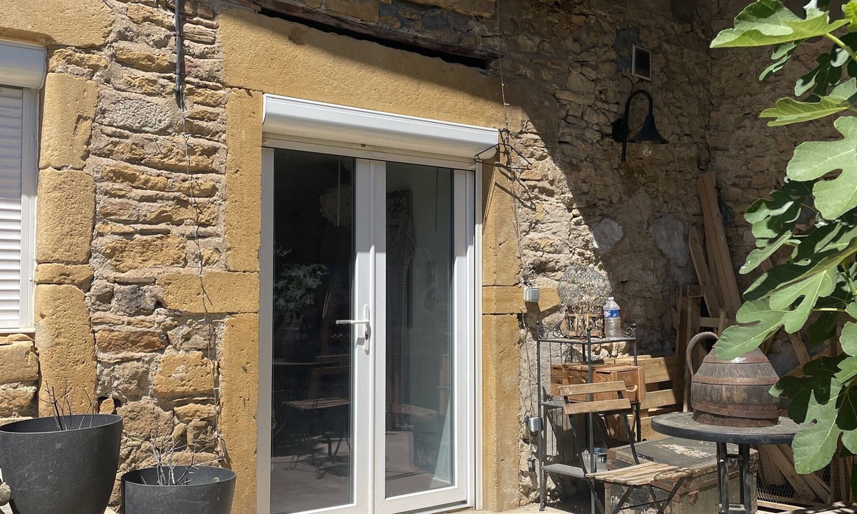 Saint-Germain-sur-l'Arbresle Apartment | Studio aux Portes du Beaujolais