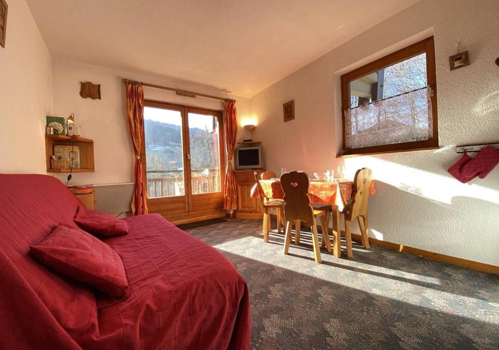 Praz-sur-Arly Apartment | Studio cabine à Praz Sur Arly - Balcon, proche pistes et centre - 4 pers, parking, casier ski - FR-1-603-31