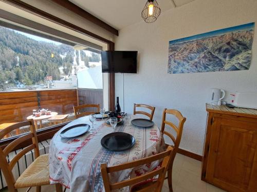Pra Loup Apartment | Studio chaleureux pour 6 personnes proche des pistes - FR-1-165A-74