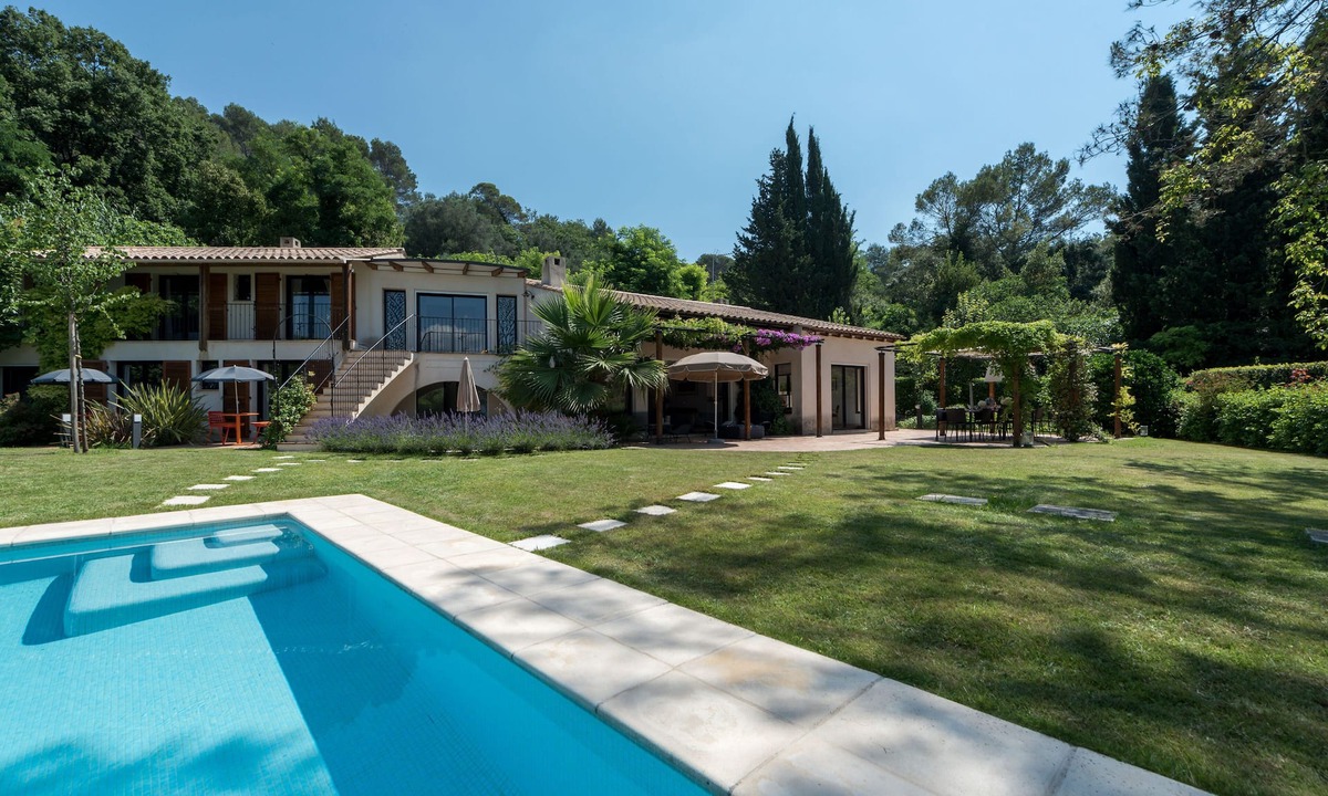Mougins Villa | Stunning Architect Eco Villa with Swimming Pool, Petanque Court & Amazing Views