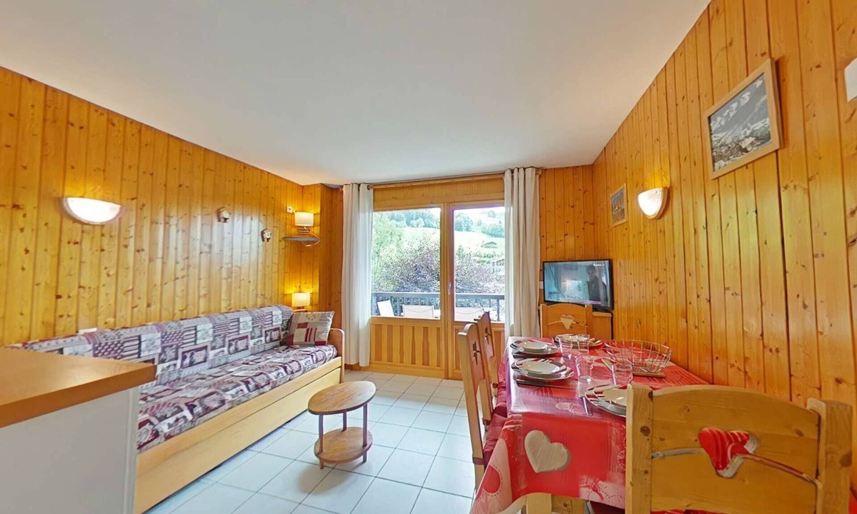 Le Chinaillon Apartment | Sunny 1BR Apartment, Sleeps 4 – Center of Chinaillon, Ski-In/Ski-Out, Stunning Views