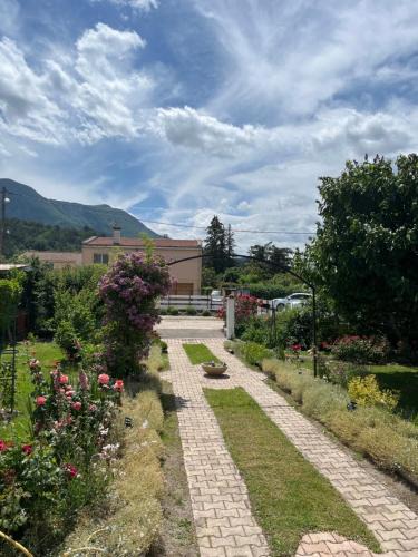 Digne-les-Bains Villa | Super maison 5 pièces avec jardin