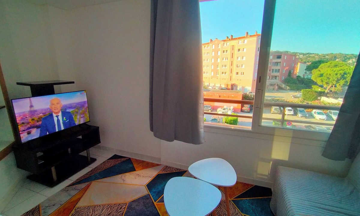 Sete Apartment | T1 36m² very well located at the Corniche, in seaside residence with swimming pool