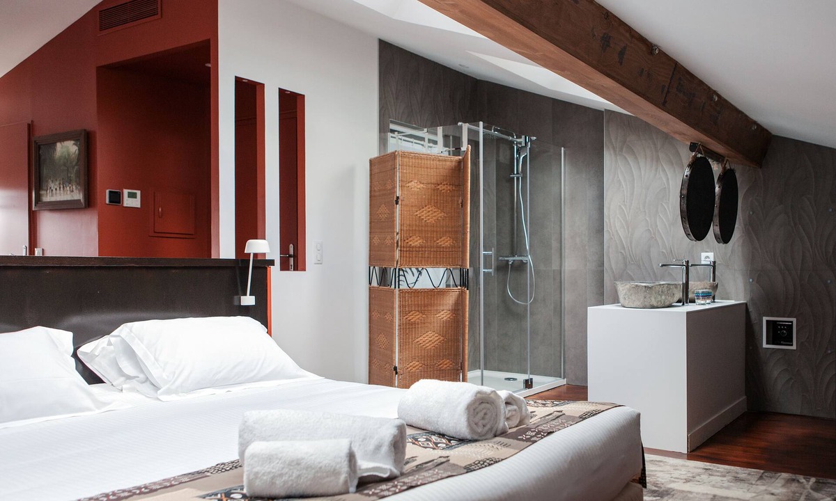 Grand Parc-Paul Doumer Hotel | Une Chambre chez Dupont