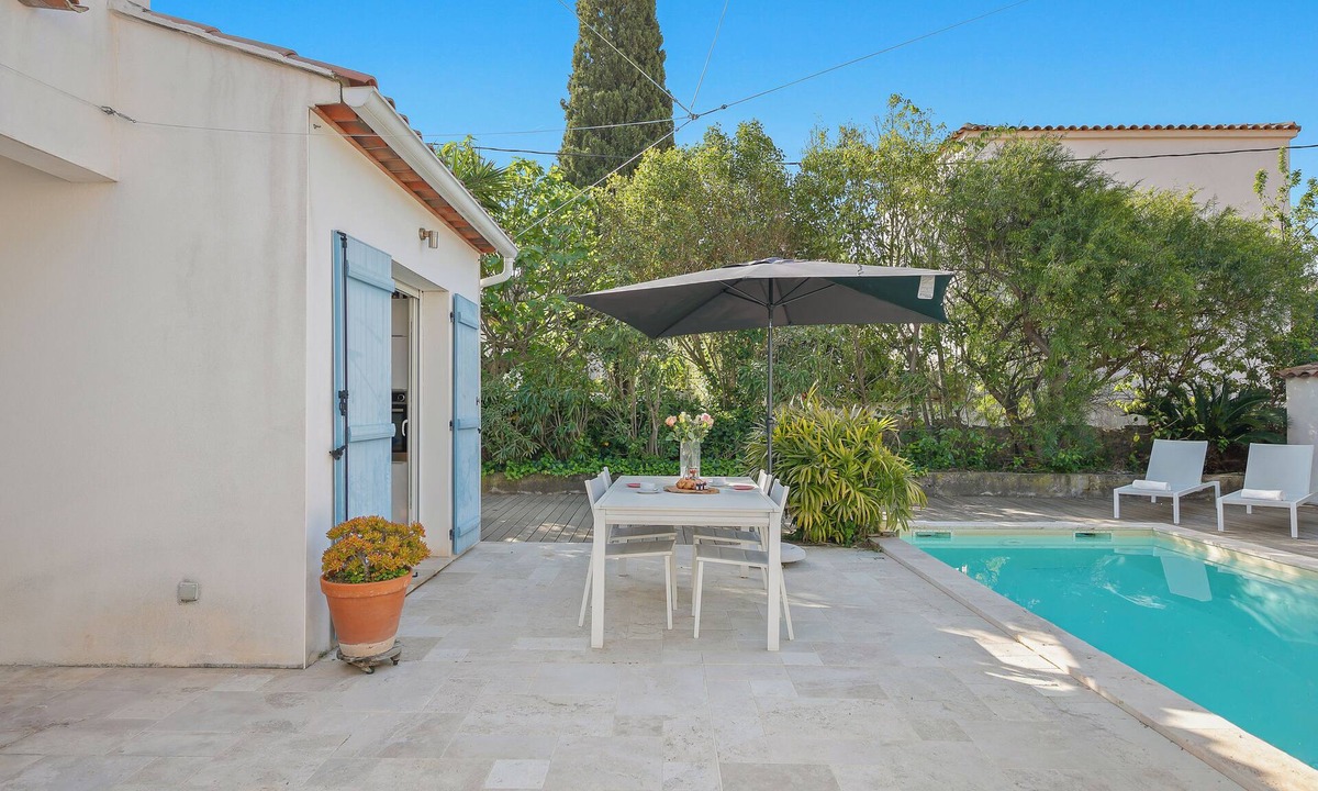 Le Mourillon Villa | Villa au Calme - private pool - 3 bedrooms - beaches 10min- Shops