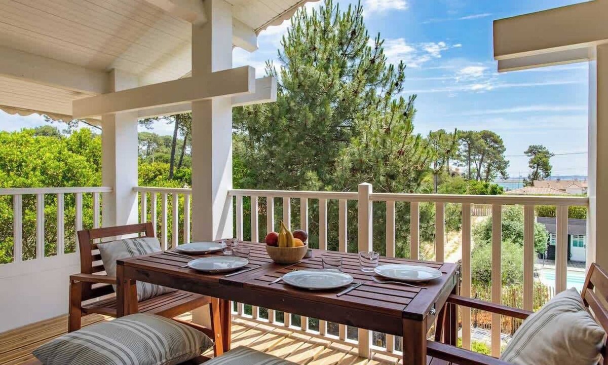 Le Canon Apartment | Villa des Sables: Cosy Apartment with Bassin View and Balcony