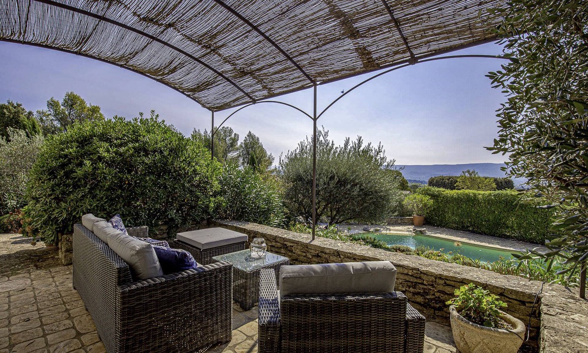 Cabrieres-d'Avignon Villa | Villa Dumaines, Cabrieres, pool views and subtle elegance