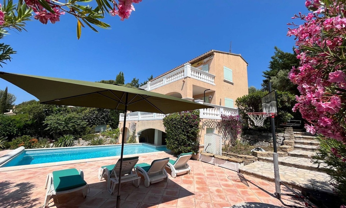 La Cadiere-d'Azur House | Villa Standing 160m2 piscine, Mer proche Bandol Sanary Le Castelet St-Cyr/mer