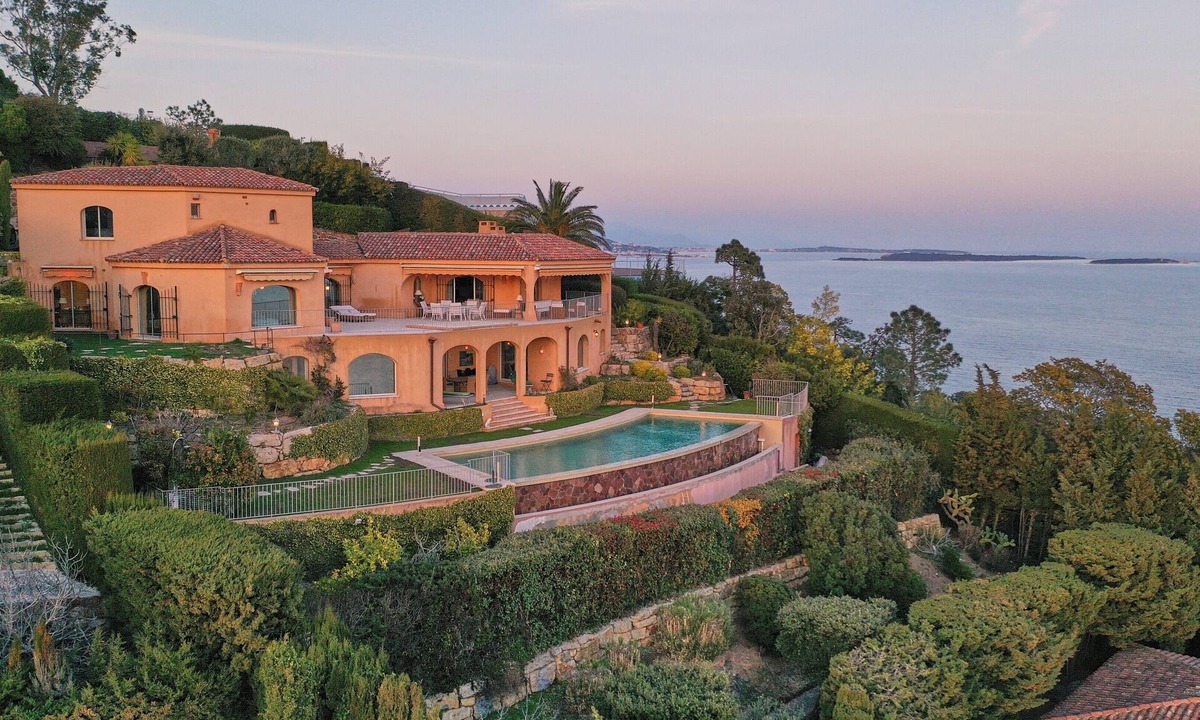 Theoule-Superieur Villa | Villa Vue de rêve with a unique panoramic view for four persons
