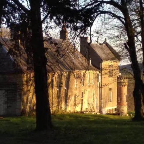 Parigny-les-Vaux Bed & Breakfast | Votre chambre au Château de Mimont