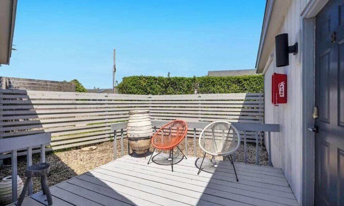 Hampton Bays Hotel | Waterfront studio and more in a Boutique Hotel, Heart of Hampton Bays,.