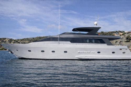 Cannes Old Town Boat Rental | Yacht FALCON FIVE