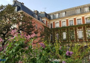 Assia & Nathalie - Luxury B&b Marais