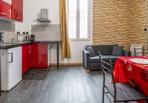 Large and calm studio in the heart of Bordeaux - Welkeys