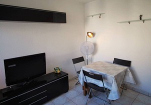 T2 in residence with swimming pool and tennis in Saint-Mandrier village