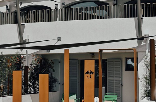 Cavaliere Hotel | À 300 m de la plage ! Piscine sur place | Terrasse