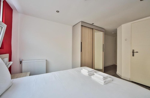 Charenton-le-Pont Apartment | 07.Chambre double#CoLiving#Loft#HomeCinema#fitness