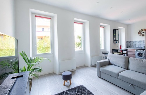 Les Chartreux Apartment | 1 bedroom gorgeous apartment in Marseille
