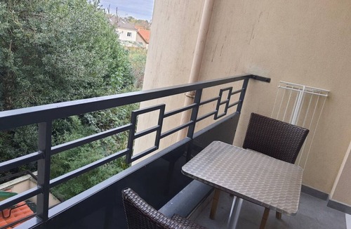 Le Blanc-Mesnil Apartment | 1 Bedroom unit with balcony in front of Le Bourget Airport