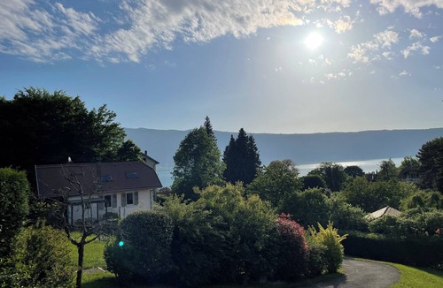 Menthon-Saint-Bernard Villa | 150 m from Lake Annecy, Family home