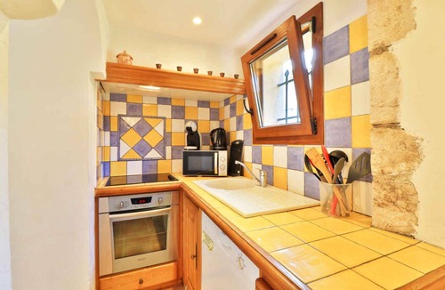 Le Bar-sur-Loup Apartment | 2-bed ground floor, 6p, 9km Grasse, 300m river
