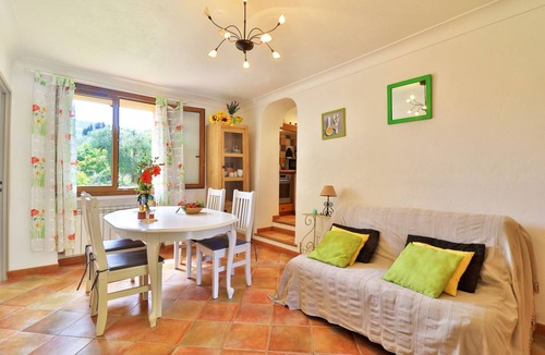 Le Bar-sur-Loup Apartment | 2-bed ground floor, 6p, 9km Grasse, 300m river